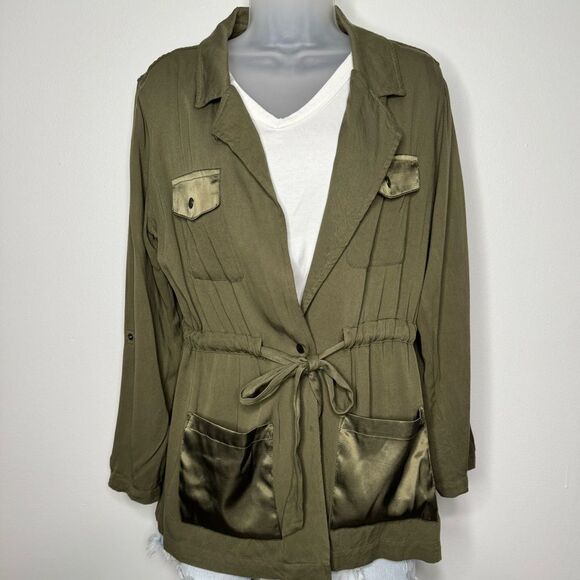 Apt. 9 Solid Roll-Tab Utility Jacket Olive Green. Size Small - Picture 2 of 10